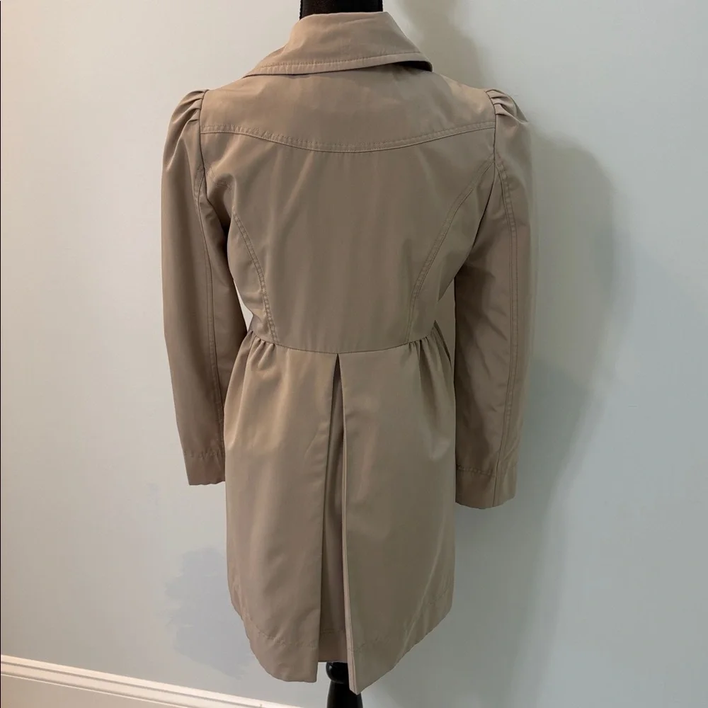 Kenneth Cole Beige Midi Trench Coat Women’s Small